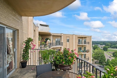 Fairway Towers unit 12A B, Memphis, TN 38122 - photo 6