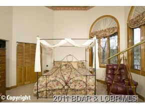 875 Robin Hood Ln, Roach, MO 65787 - photo 5