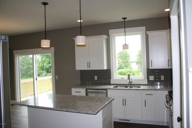 Kitchen with center isle