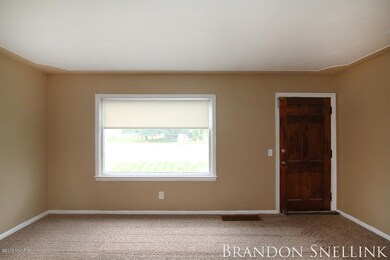 1231 Knapp St NE, Grand Rapids, MI 49505 - photo 4