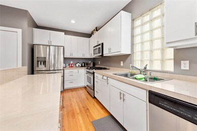 2705 Rutland St unit E, Houston, TX 77008 - photo 7