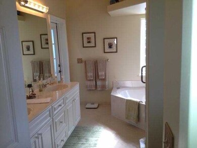 Master Bath/Spa.