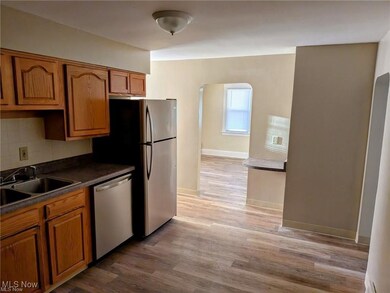 1733 Robindale St unit DN, Wickliffe, OH 44092 - photo 4