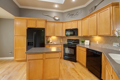 6356_Saddle_Ridge_Court-19