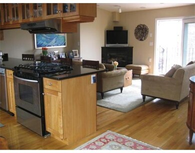 22 Sheafe St unit 4, Boston, MA 02113 - photo 4