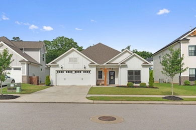 3-web-or-mls-Weathervane Loop-Lora Lynch