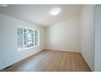 750 Queens Ave, Creswell, OR 97426 - photo 4