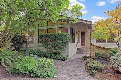 17836 Talbot Rd, Edmonds, WA 98026 - photo 2