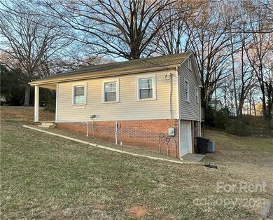 927 E Front St, Statesville, NC 28677 - photo 2
