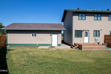 1710 8th Ave NW, Jamestown, ND 58401 - photo 2