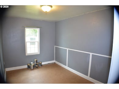 147 NE Elm St, John Day, OR 97845 - photo 5