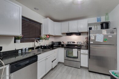 Listing_593715_Photo_2