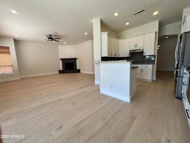 4303 E Hamblin Dr, Phoenix, AZ 85050 - photo 5