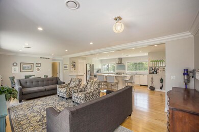 4535 Kirkcaldy Rd, Bloomfield Hills, MI 48304 - photo 7