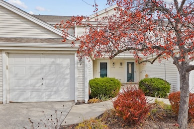 2133 E Broadway unit B, Waukesha, WI 53186 - photo 2