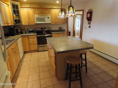 16-18 E Hoosac St, Adams, MA 01220 - photo 6