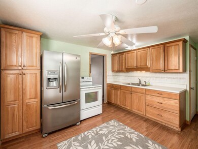 3984 Lynward Rd, Columbus, OH 43228 - photo 6