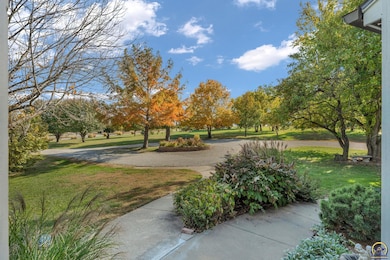 7727 NW Nickell Rd, Topeka, KS 66618 - photo 6