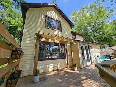 123 Main St, Genoa, WI 54632 - photo 4