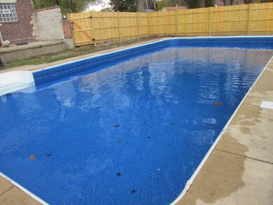 2233 Corona Rd, Waukegan, IL 60087 - photo 5