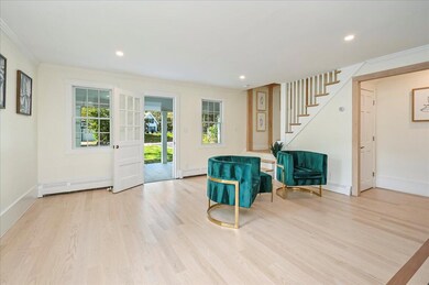 04-Living Room