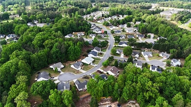 Birds eye view of property featuring a residential