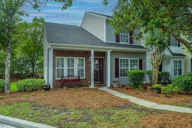 1304ElmHallCir004