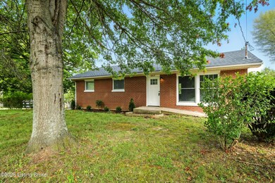 2_357espring_louisvillerealestatemedia_0