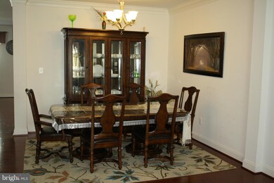 8862 Purple Iris Ln, Elkridge, MD 21075 - photo 3