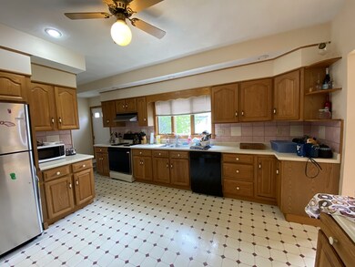 64 Desoto Rd unit 1, West Roxbury, MA 02132 - photo 5