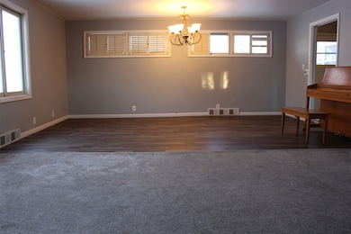 310 E 4th St, Spencer, IA 51301 - photo 7