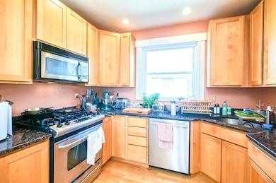 55 Sacramento St unit 6, Cambridge, MA 02138 - photo 2
