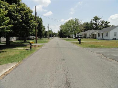 213 Edgemont Dr, Shelbyville, TN 37160 - photo 3