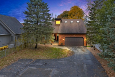 3419 Riverside Dr, Port Huron, MI 48060 - photo 3