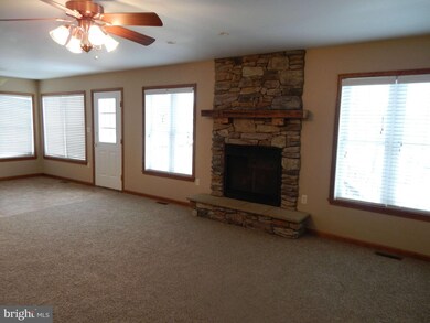 1423 Edenville Rd, Chambersburg, PA 17202 - photo 6