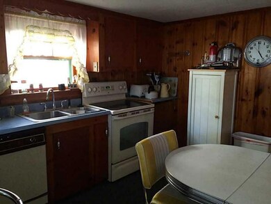 23 Broadway, York, ME 03909 - photo 2