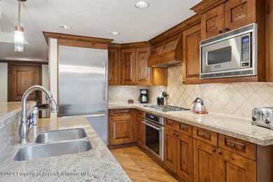 24BKitchen