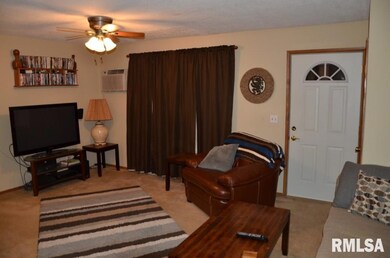 2230 W 54th St, Davenport, IA 52806 - photo 4