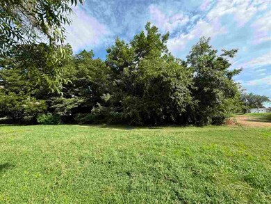 203 E 2nd St, Cushing, OK 74023 - photo 7