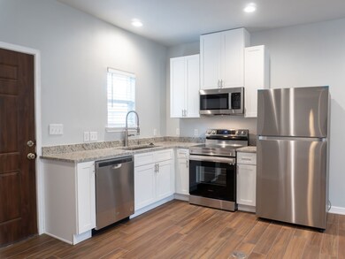 420 Hohldale St unit A, Houston, TX 77091 - photo 2