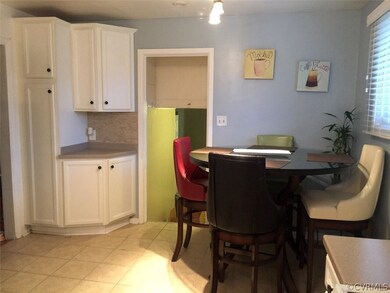 9815 Dacono Dr, Henrico, VA 23228 - photo 4