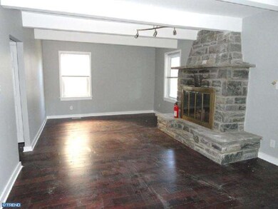 611 E Manoa Rd, Havertown, PA 19083 - photo 5