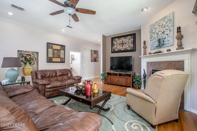 17CrescentLakeWay-36