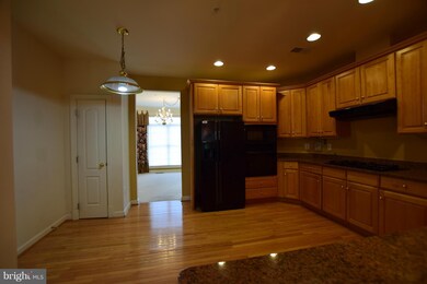 47788 Scotsborough Square unit 26, Sterling, VA 20165 - photo 4