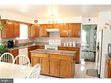 137 Kilburn Dr, Cherry Hill, NJ 08003 - photo 6