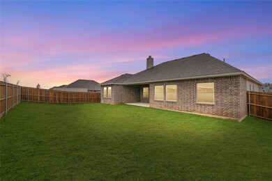224 Magnolia Dr, Azle, TX 76020 - photo 2