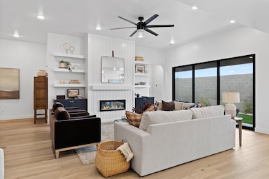 3353 Bonita St, Hurricane, UT 84737 - photo 2