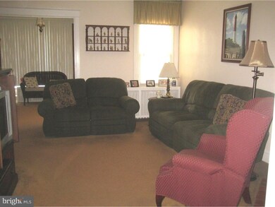 3541 Oakmont St, Philadelphia, PA 19136 - photo 5