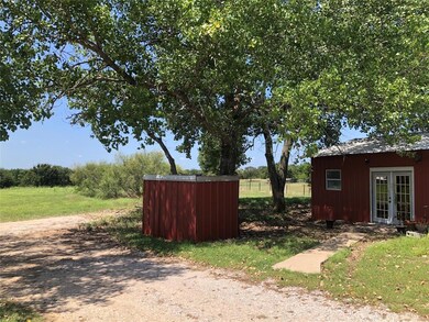 2292 County Road 4360, Boyd, TX 76023 - photo 2