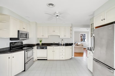 82 Westfield Terrace, Middletown, CT 06457 - photo 7